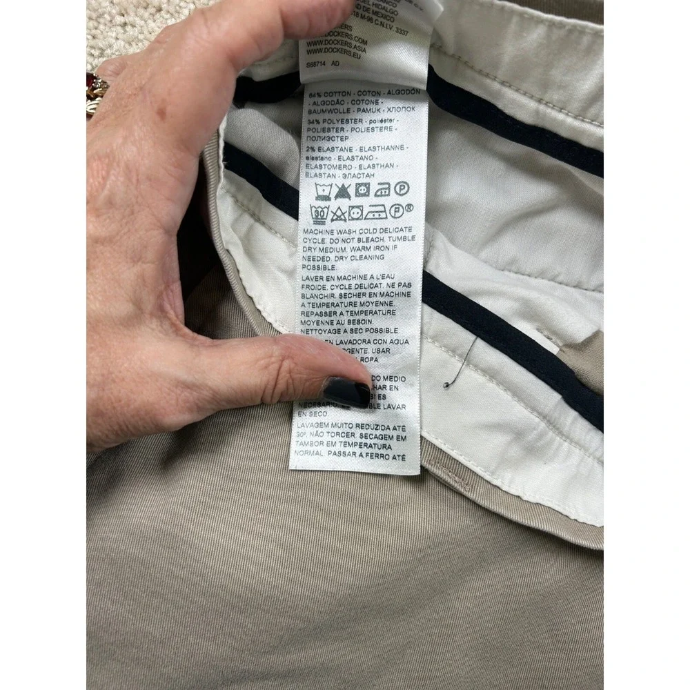 Dockers Mens Size 38X34 Straight Fit Beige Khaki Dress Pants‎